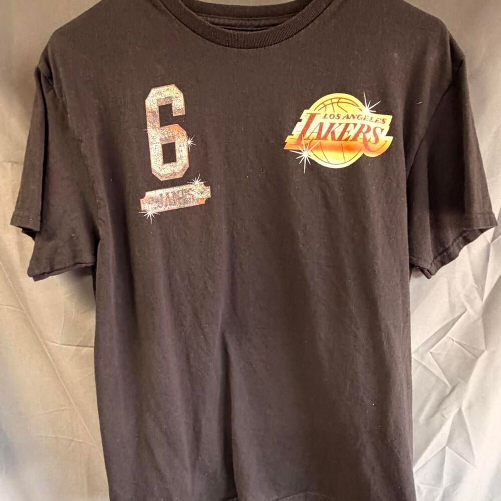 Nba Men's Black and Brown T-shirt